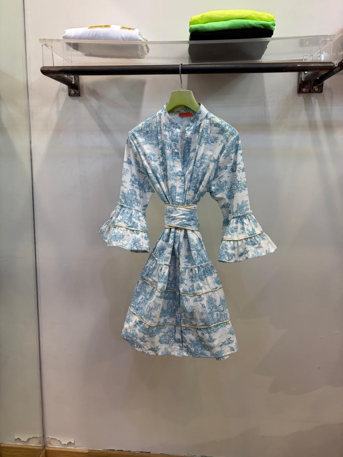 Toile de Jouy - Pompadour medium length