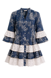 Robe courte Boutique Pep's en coton bleu marine avec imprimé toile de Jouy et volants en broderie anglaise blanche