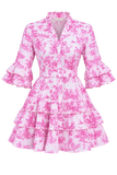 Robe courte Boutique Pep's en coton blanc et rose avec imprimé toile de Jouy, col chemise et manches à volants